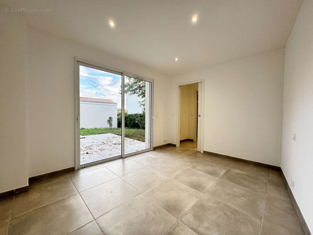 Maison à SAINT-GEORGES-DE-DIDONNE