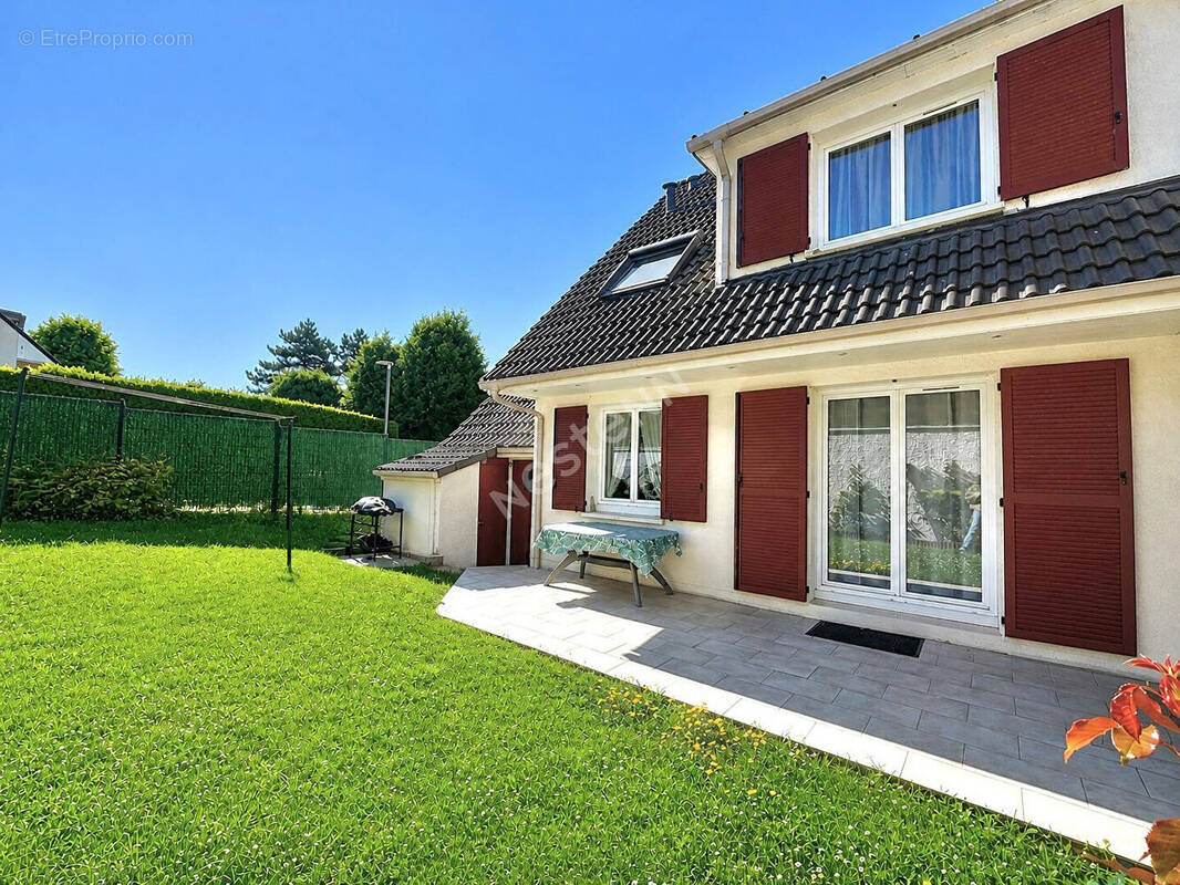 Maison à SAINT-MARTIN-DU-TERTRE