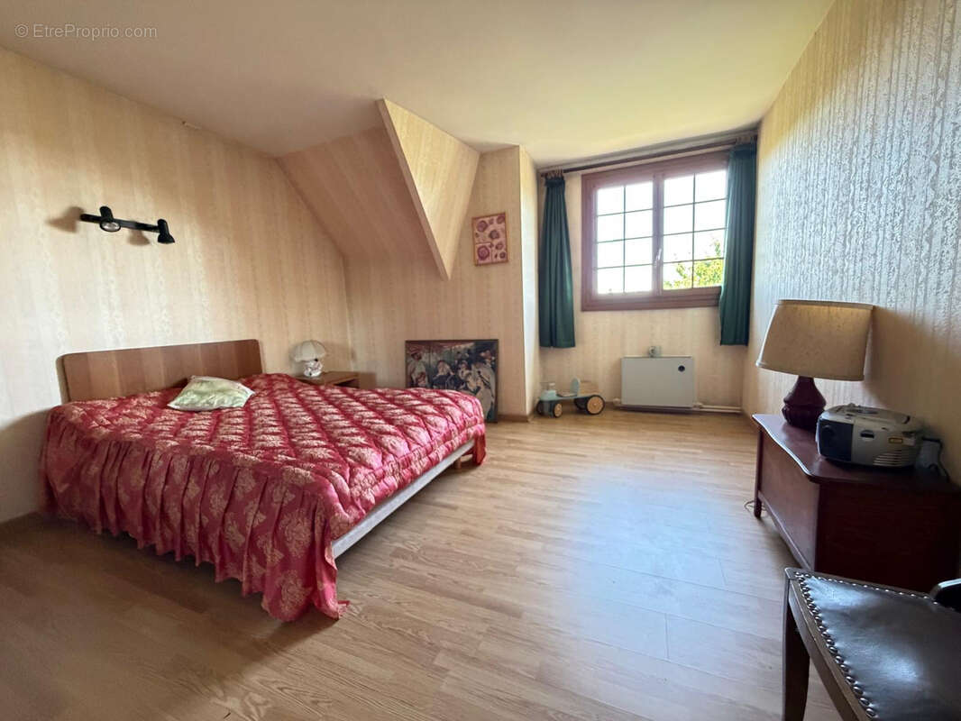 Maison à TREMBLAY-EN-FRANCE