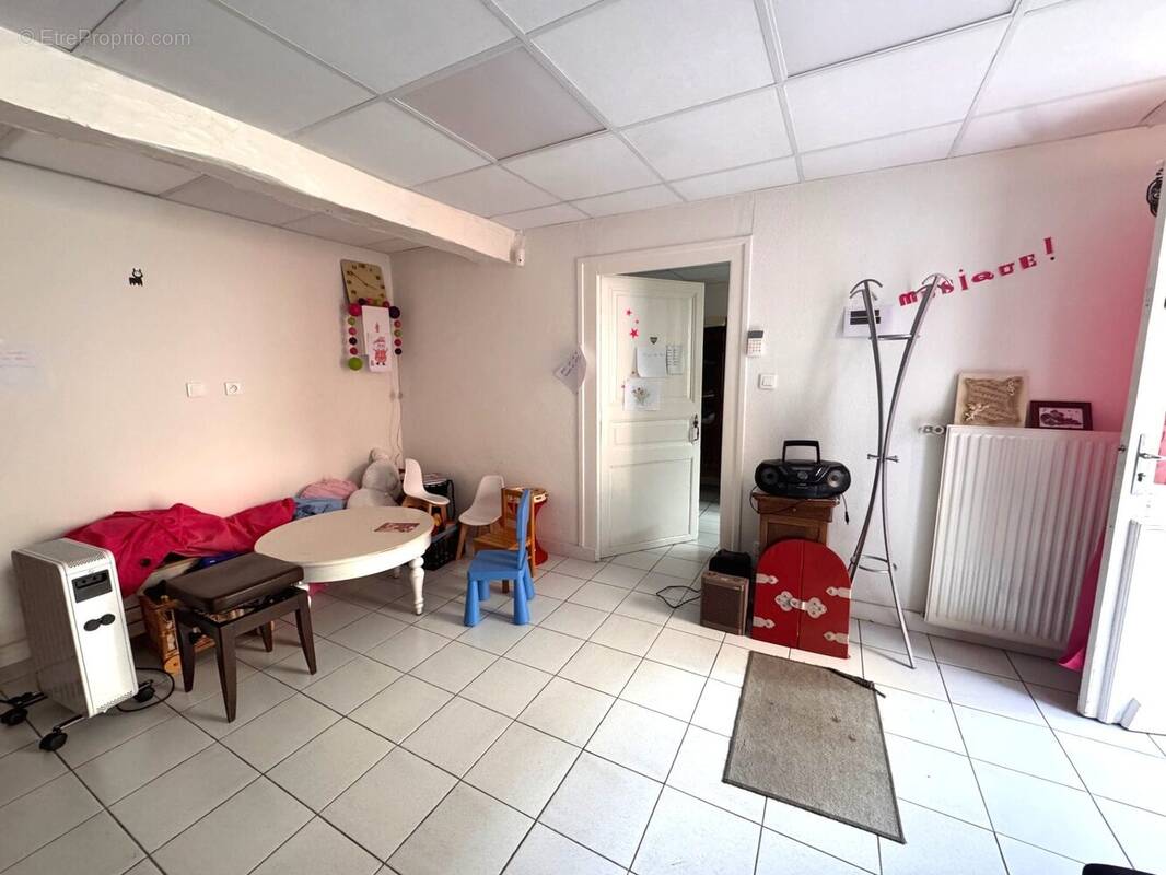 Appartement à RENAISON