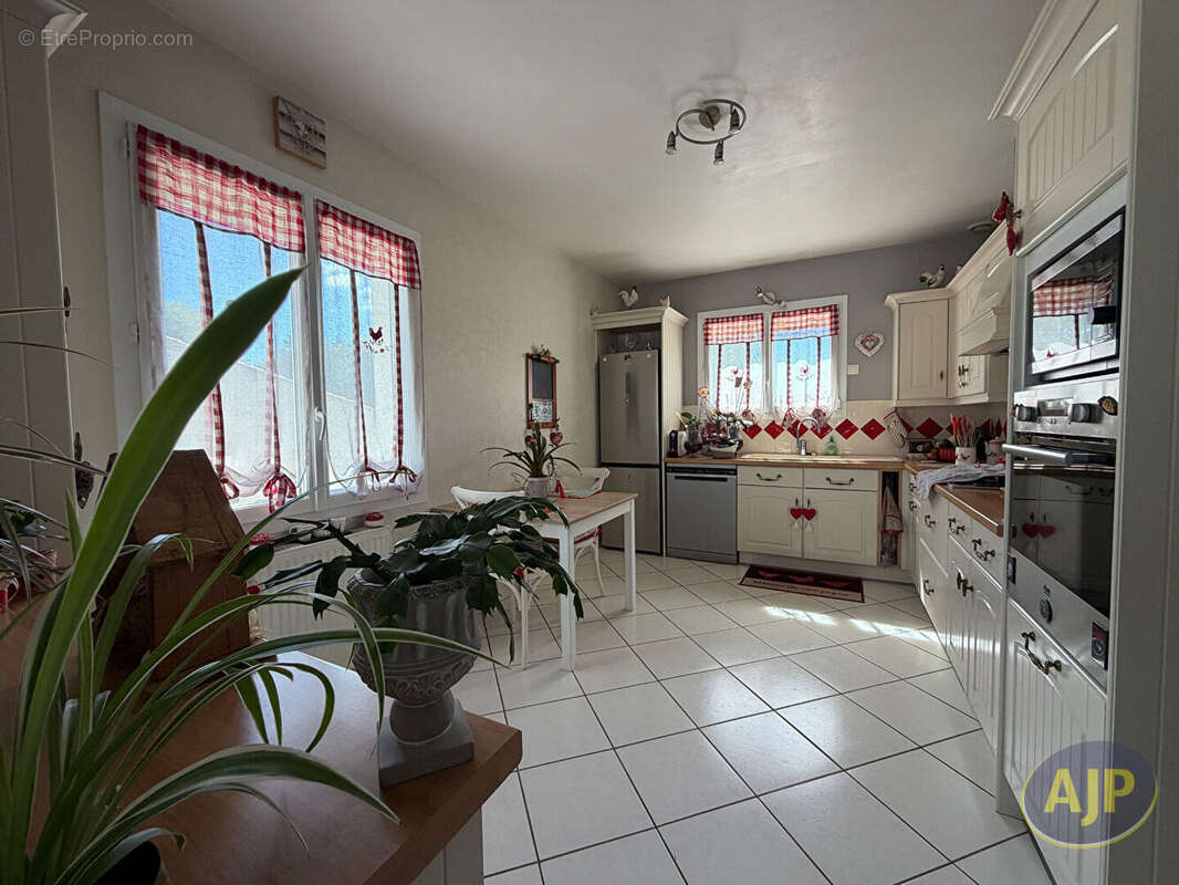 Maison à PONS