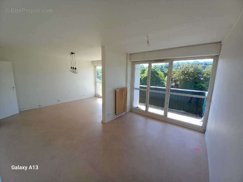 Appartement 80 m² à Audincourt  - photo 2