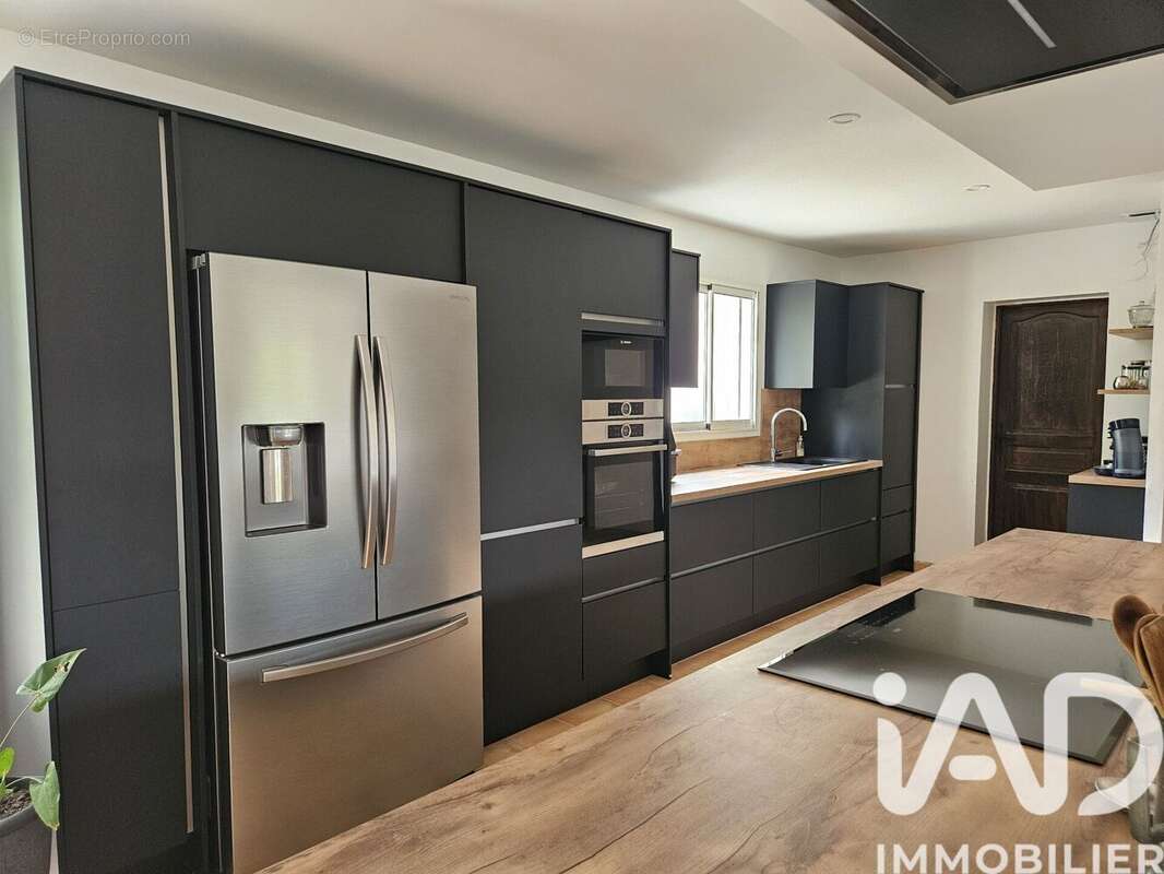 Maison 193 m² à Ars  - photo 3