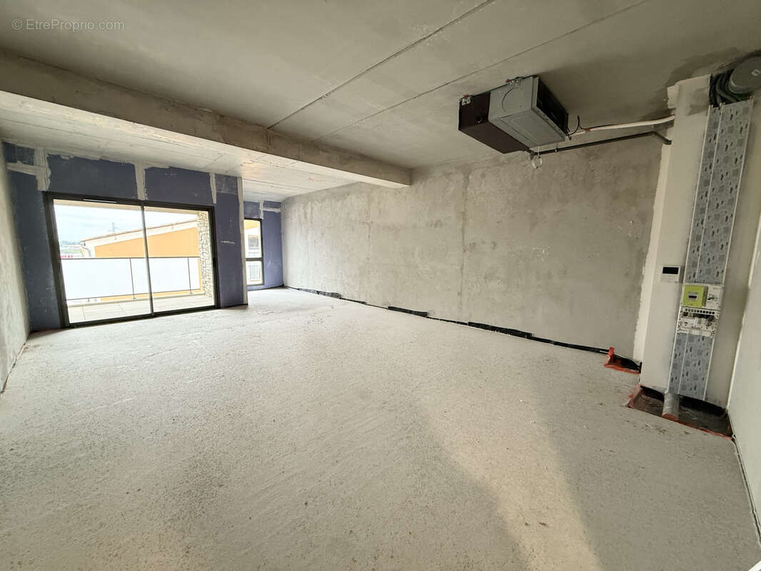 Commerce à SANARY-SUR-MER