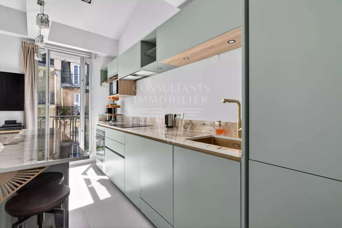 Appartement à LEVALLOIS-PERRET