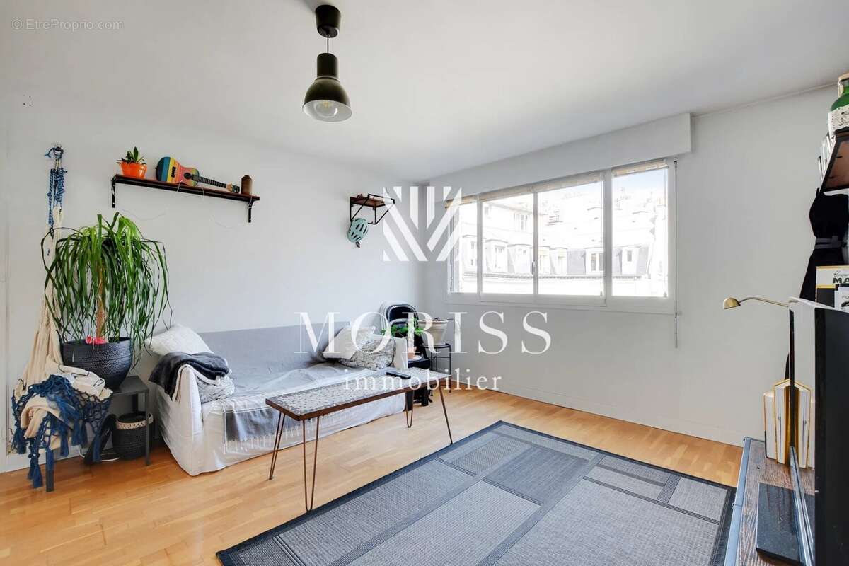 Appartement à PARIS-19E