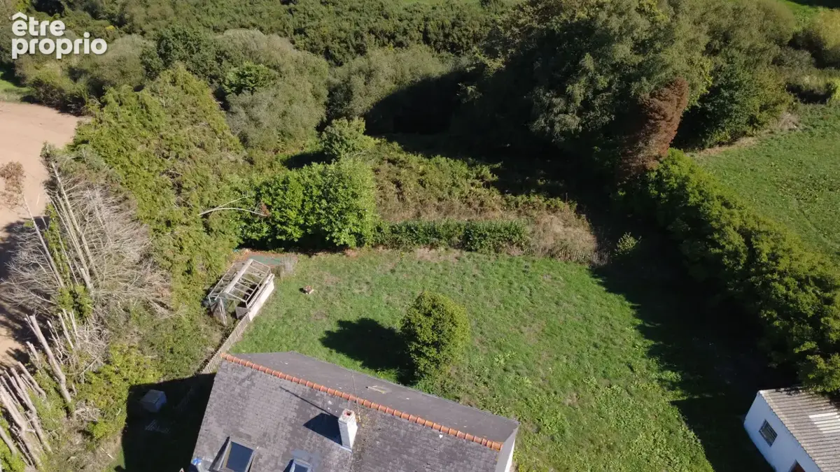 PLEYBER-CHRIST. Maison de 130 m² sans vis-à-vis, belle vue, terrain de 2 858 m² et atelier. Morlaix à 10 min. - photo 3