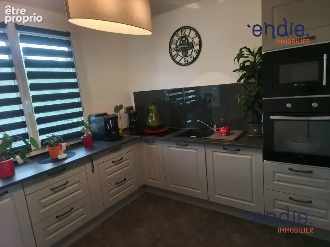 Maison 6 pièces 117 m² à vendre à Cosne-D'allier (03430) - photo 6