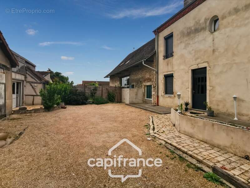 Maison à EPERVANS