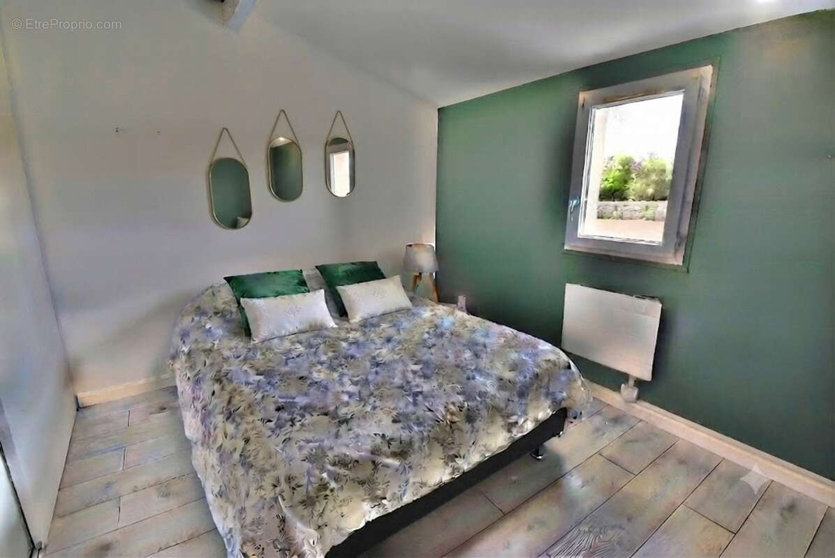 Maison à vendre 4 pièces  (16) FLEAC  3 chambres, garage, véranda et terrain - photo 11