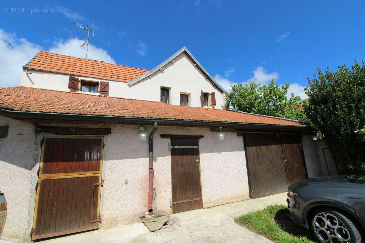 Maison à FLAVIGNEROT