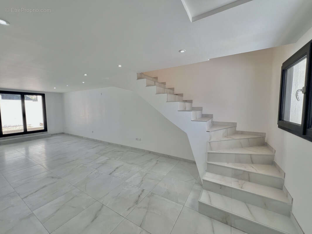 Maison à NIMES