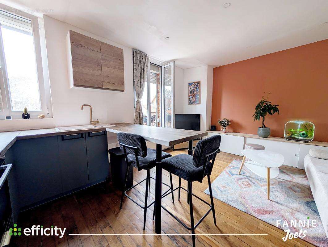 Appartement à GENNEVILLIERS