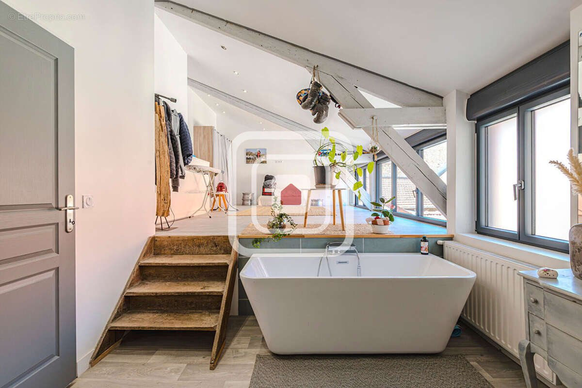 Exclusivite maison bourgeoise de caractere centre hermonville avec dependances et chartil - photo 11