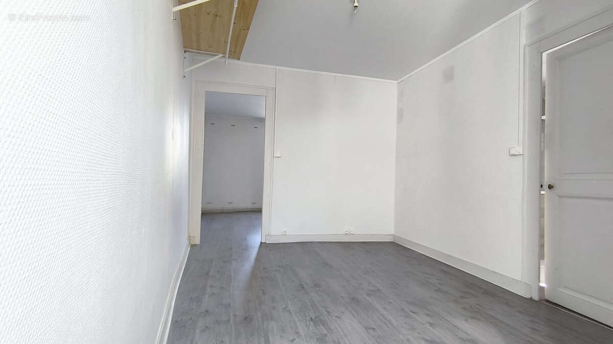 Ens. LOCATIF, 76m2, 2 Garages, COGNAC - photo 5