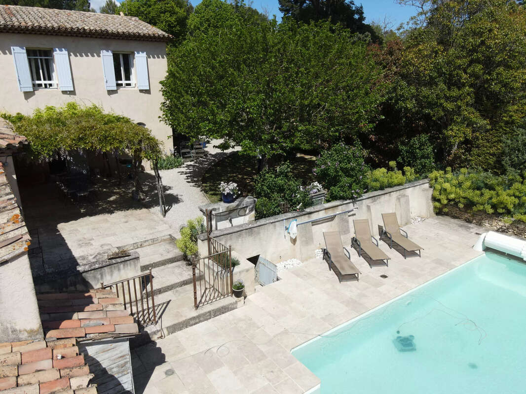 Maison à LA BASTIDE-DES-JOURDANS