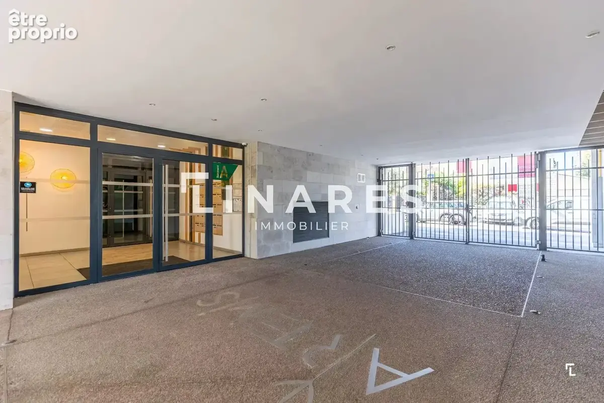 LES HAUTS D’ARTÉMIS - Appartement T2 46m² - Terrasse 8m² - 13008 SAINTE-ANNE - photo 9