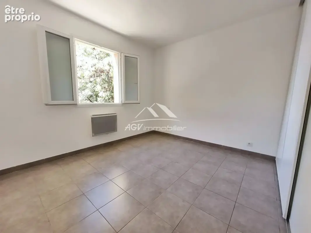 Lézan, maison plain pied, 2 chambres + 1 bureau, terrain clos - photo 7