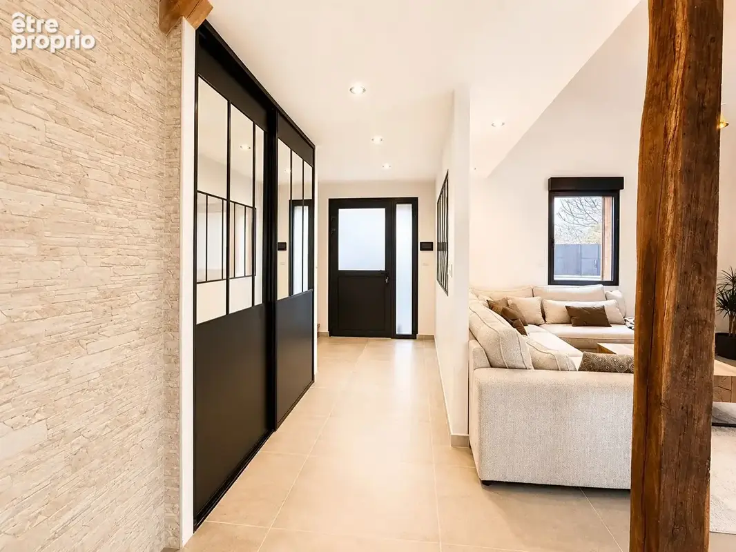 Coup de coeur pour cette maison rénovée de 200m² au sol, jardin de 300m² environ - photo 6