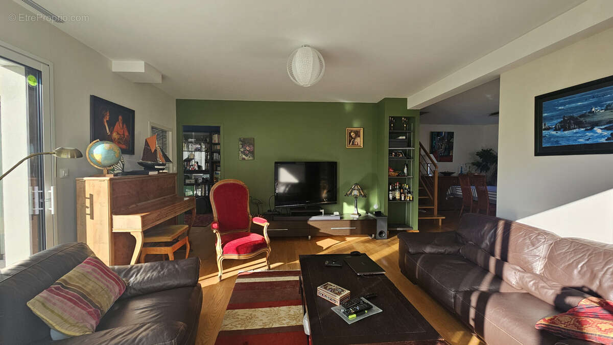 Maison à SAINT-ERBLON