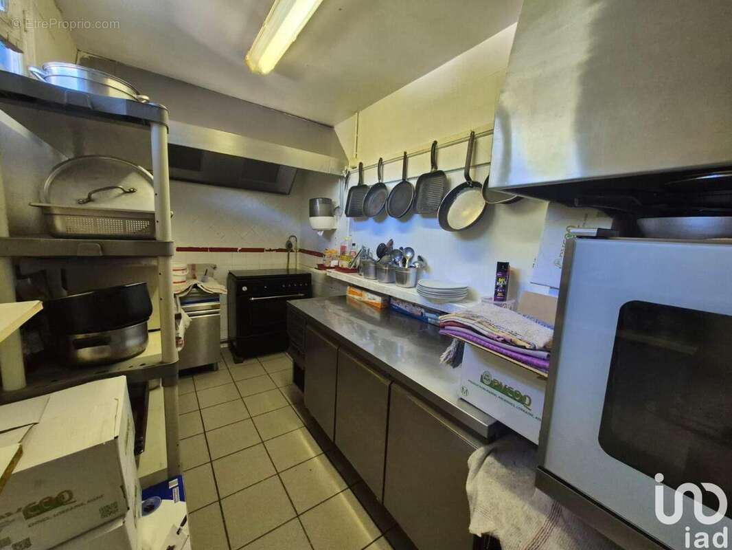 Photo 8 - Commerce à CRECY-AU-MONT