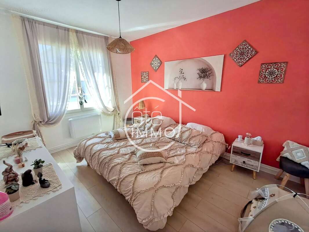 Maison à MOULEYDIER