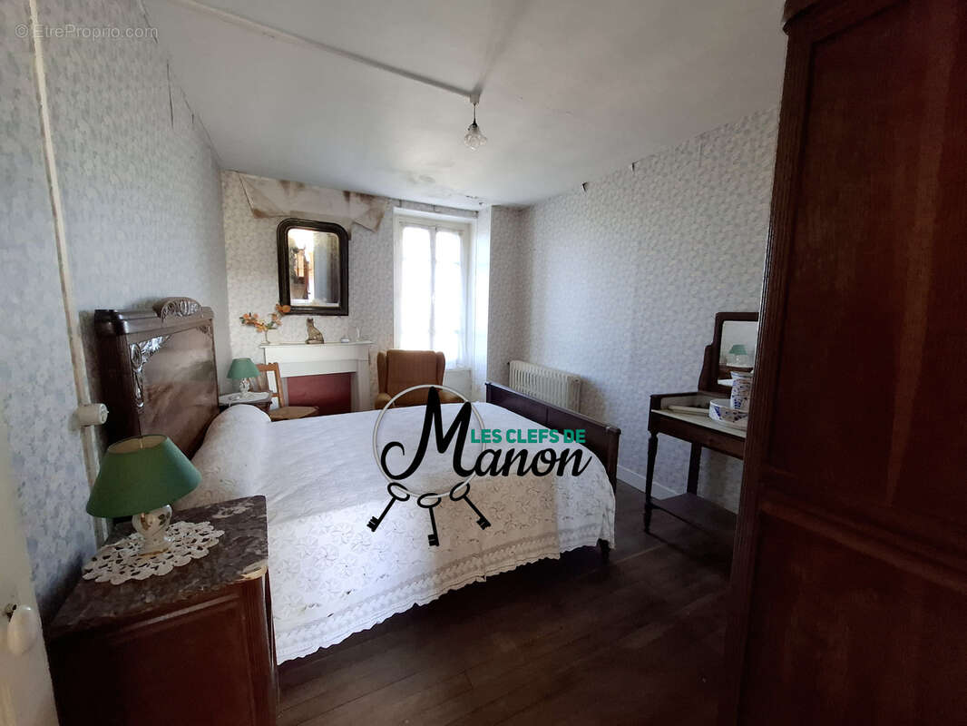 Maison à BESSINES-SUR-GARTEMPE