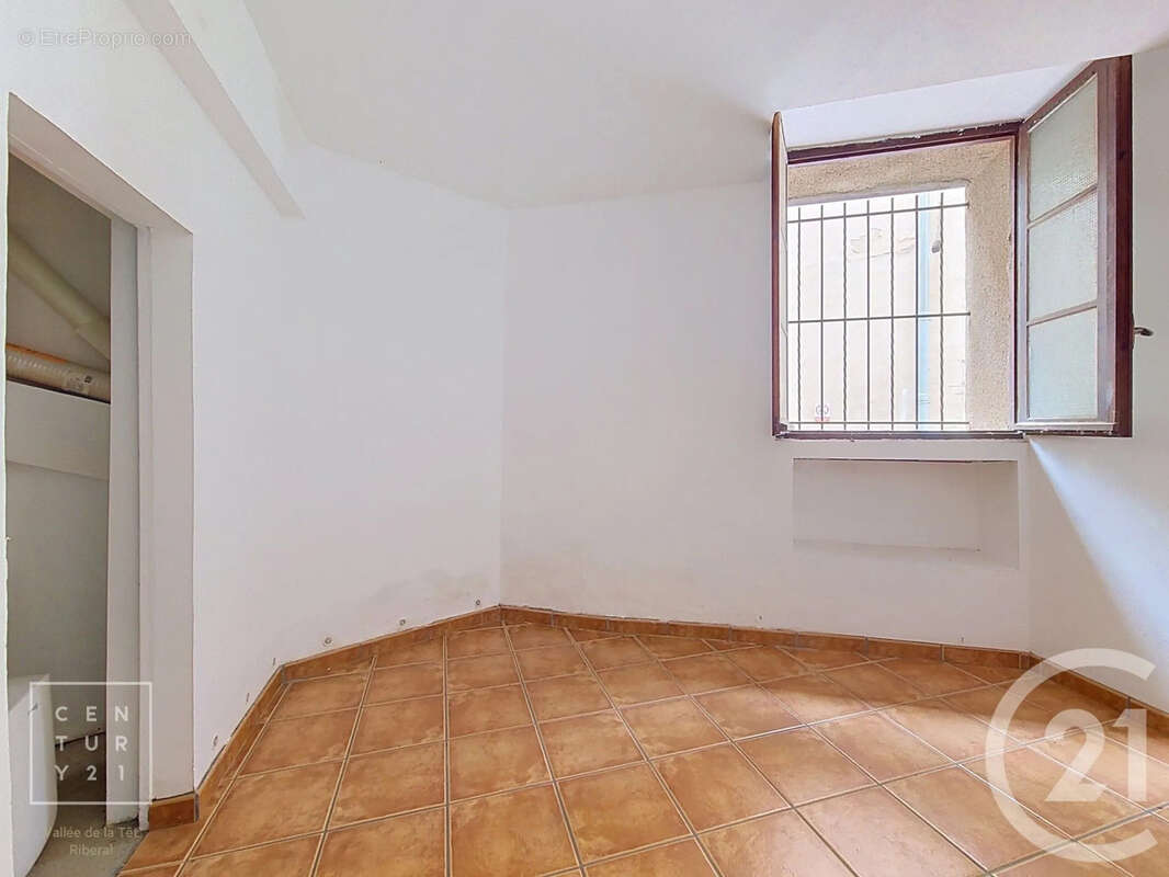 Maison 136 m² à Millas  - photo 8