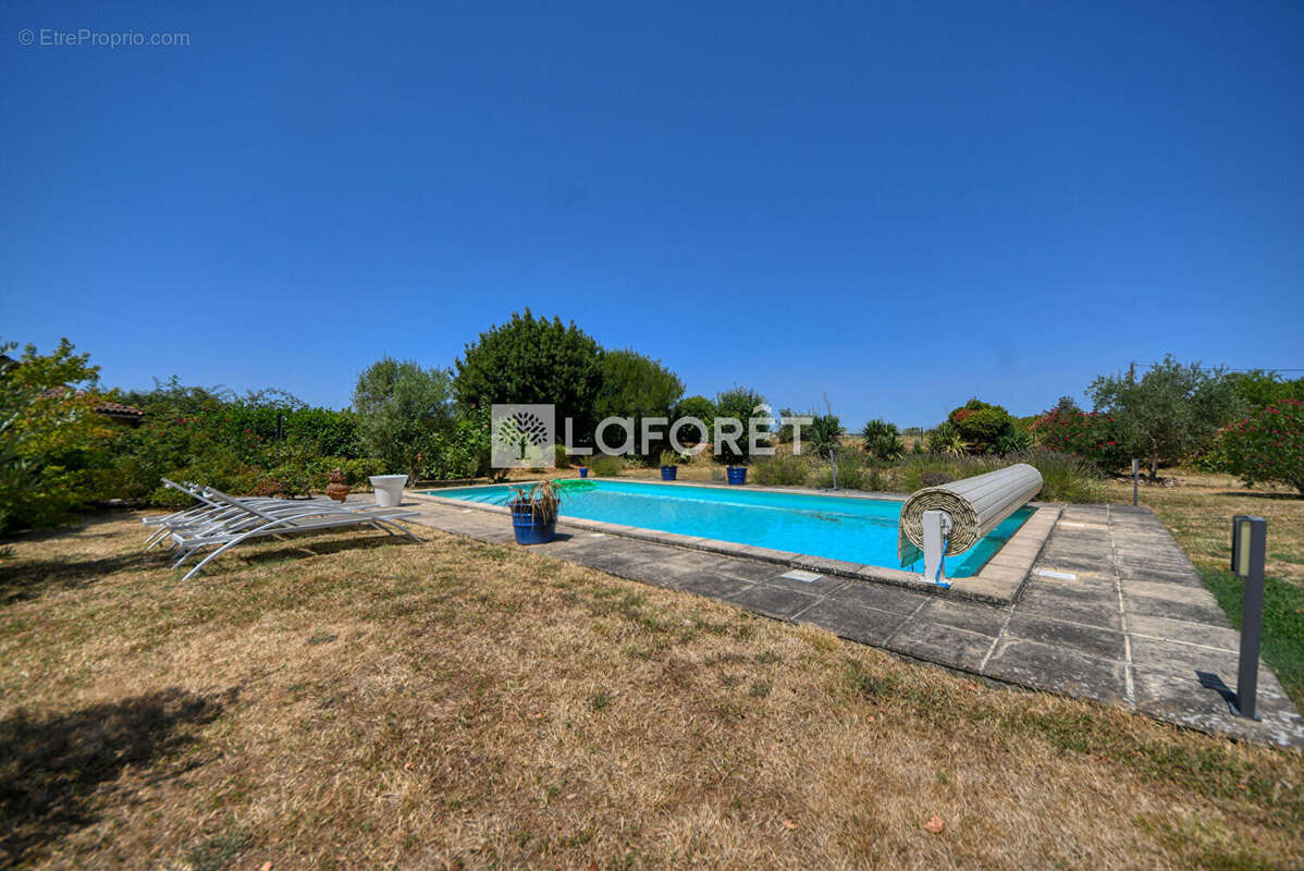 Maison de maitre avec gîte et dependances a vendre a lisle-sur-tarn - photo 14