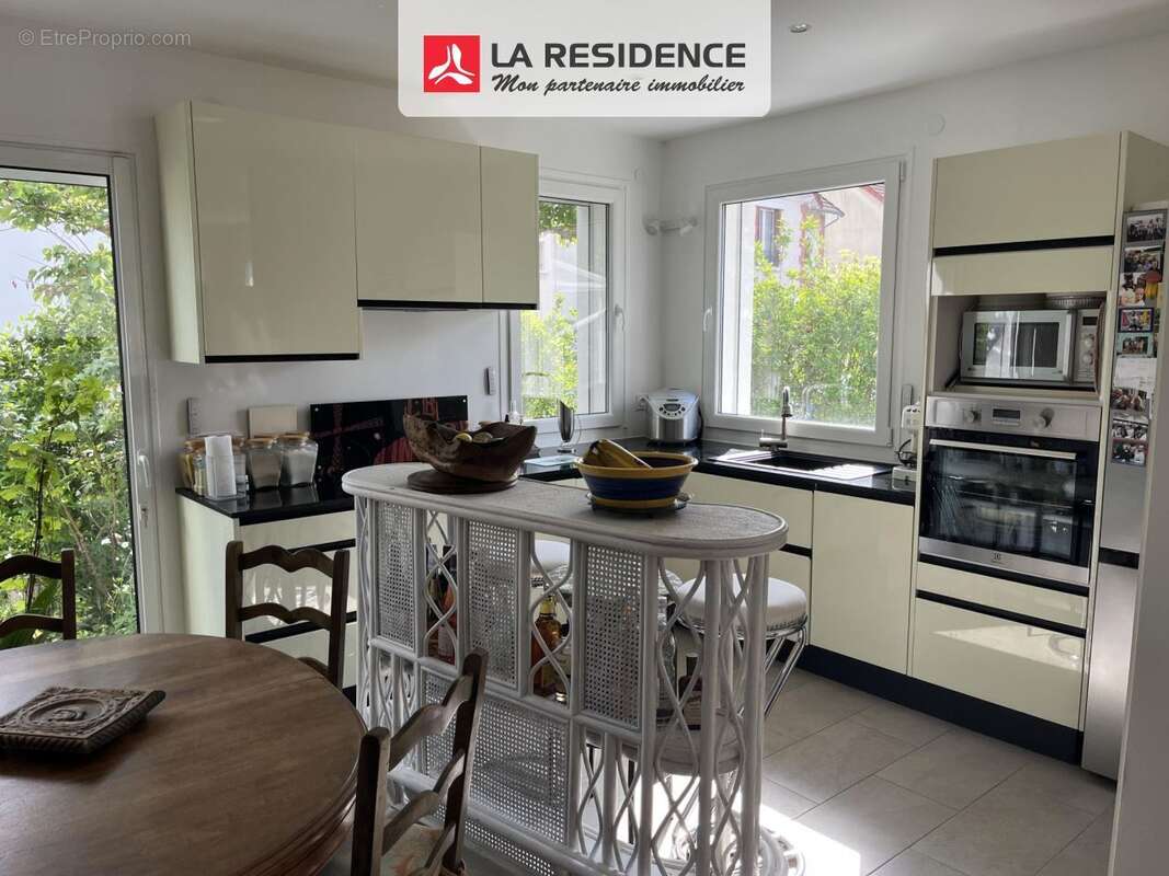 Maison 70 m² à Velizy-Villacoublay  - photo 2