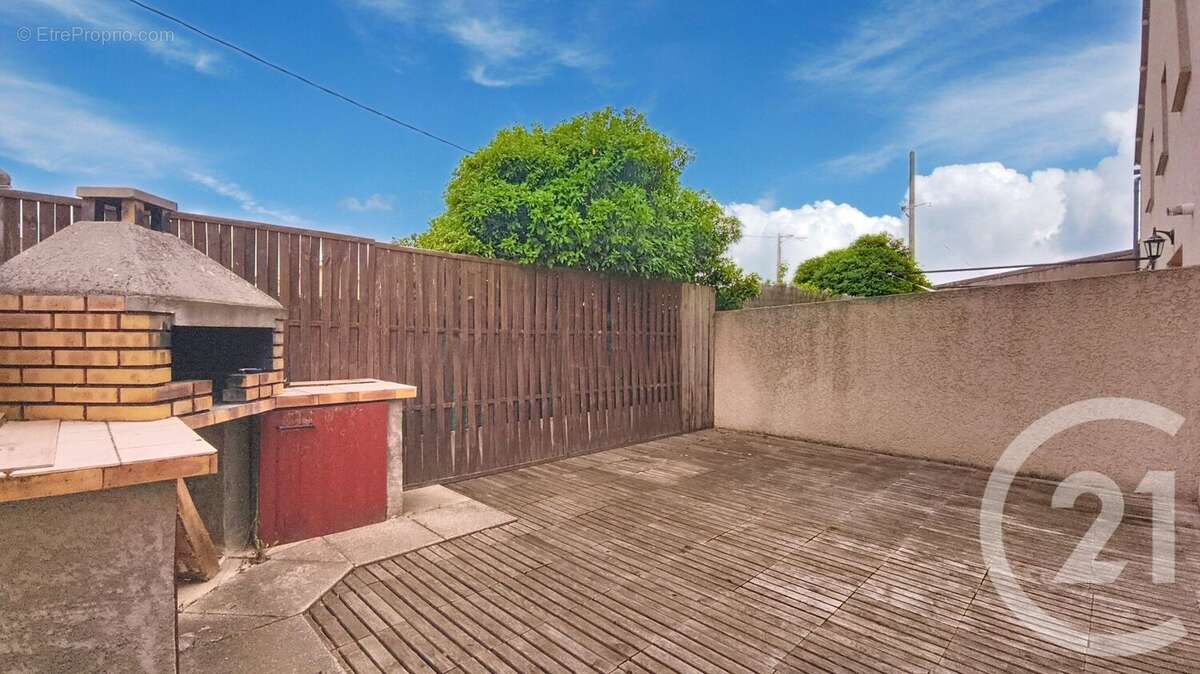 Maison à SOUCIEU-EN-JARREST