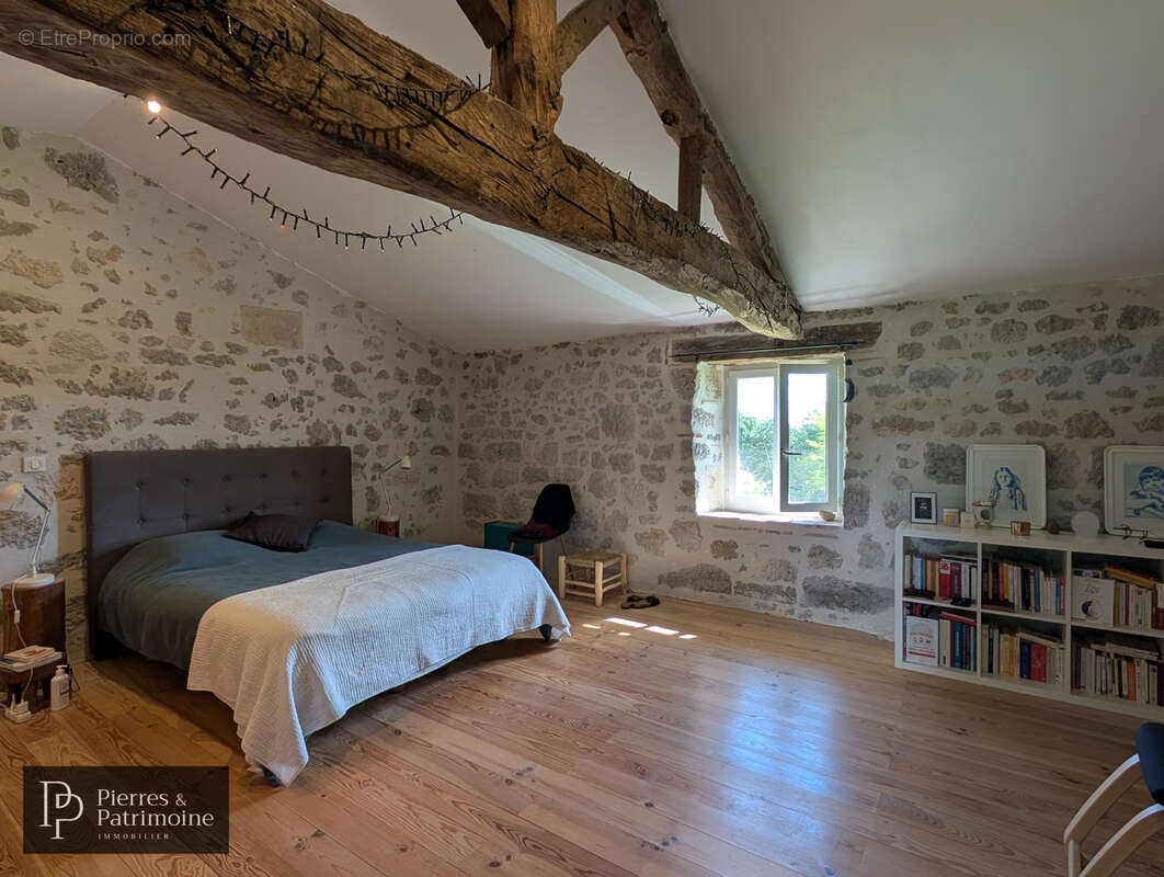 Maison à LASSERRE