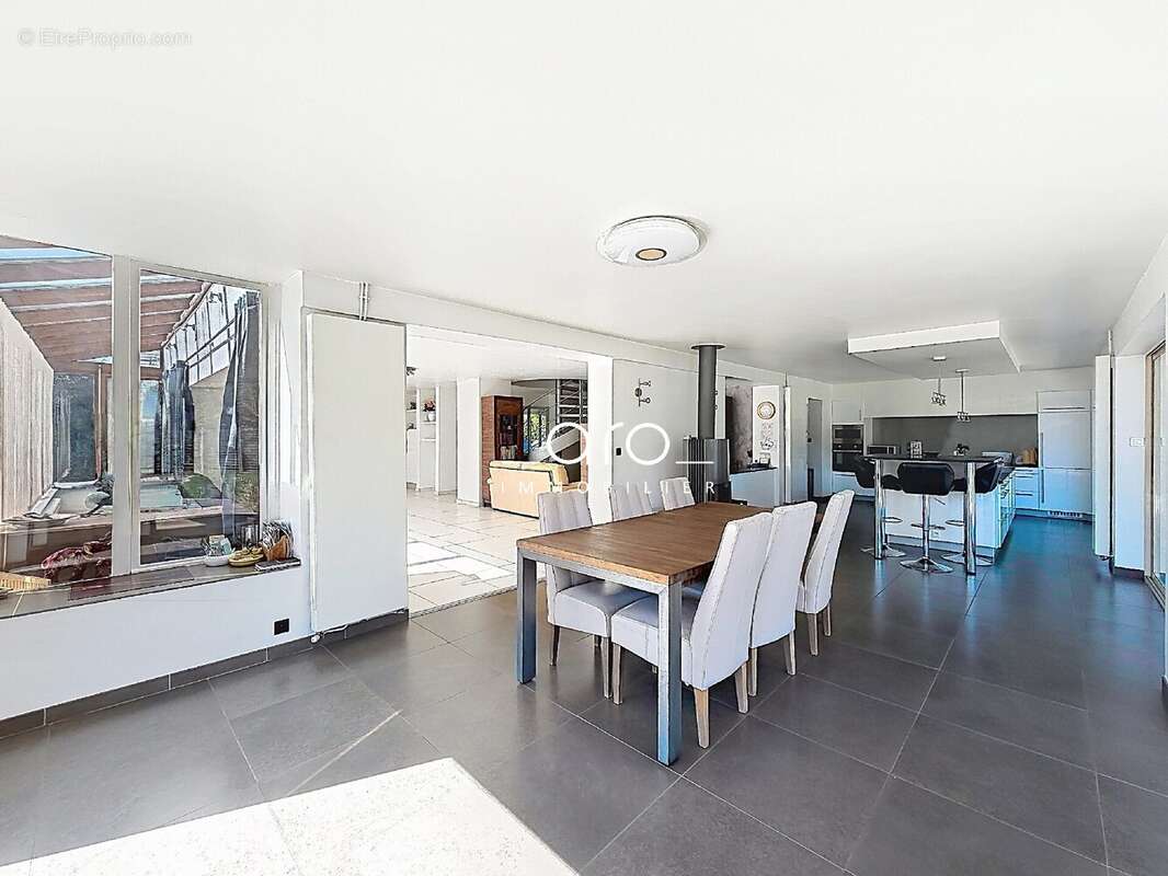 Maison 216 m² à Genech  - photo 6