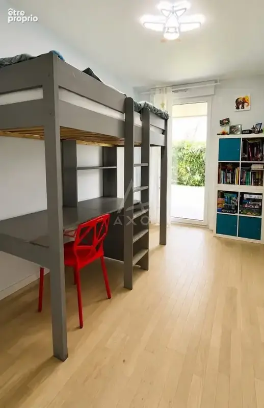 Courbevoie marceau/ t4- 3 chambres - bureau avec jardin, terrasse, cave et parking - photo 7