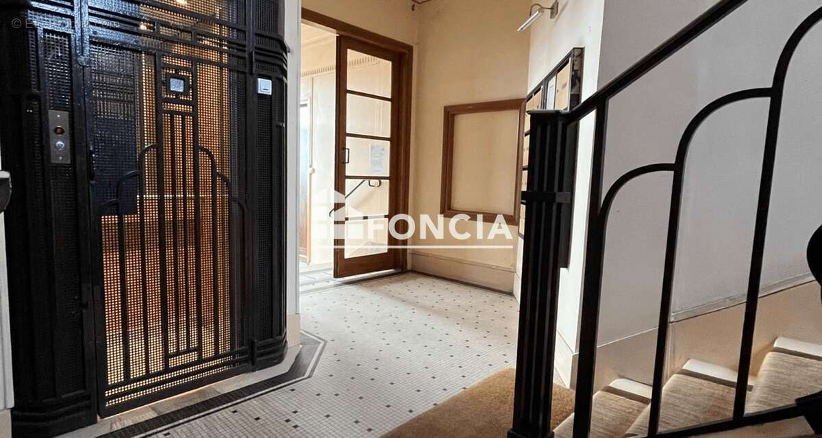 Appartement à PARIS-19E