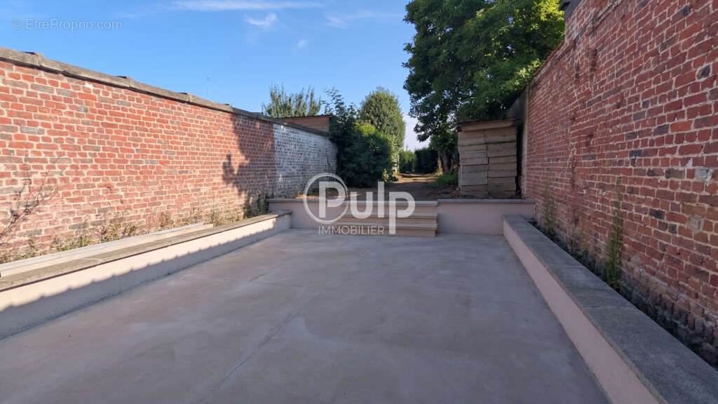 Grande maison avec jardin - photo 2