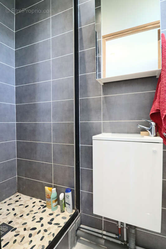 Appartement à LES PAVILLONS-SOUS-BOIS