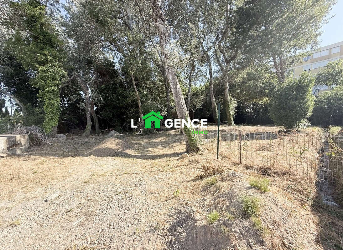 Terrain à ISTRES