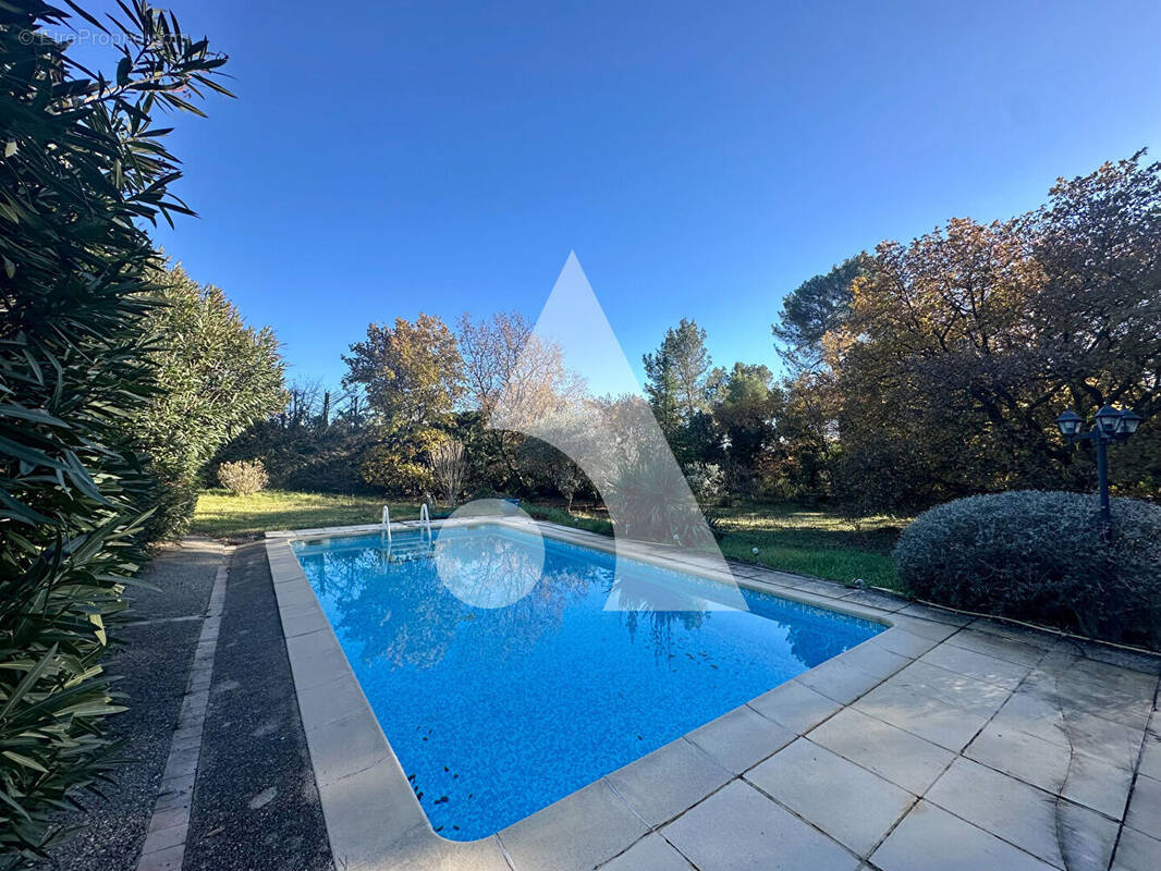 Maison à VILLELAURE