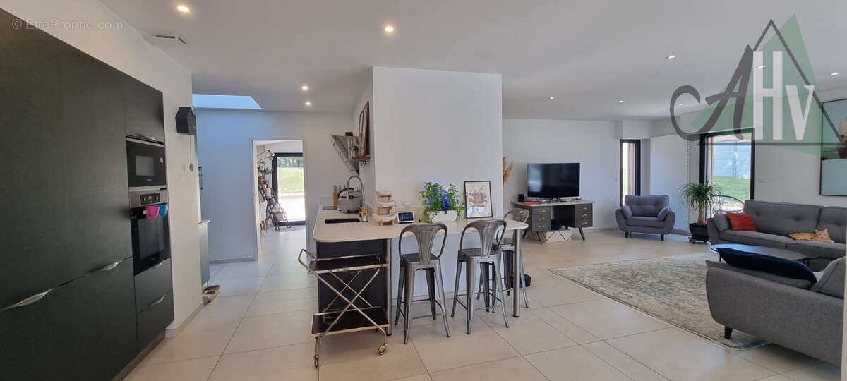 Maison de ville - 216 m2 - Provins - photo 10