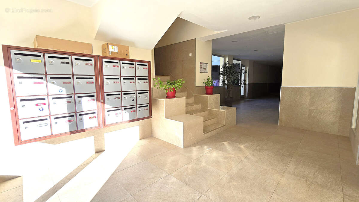 Appartement à ROQUEBRUNE-CAP-MARTIN