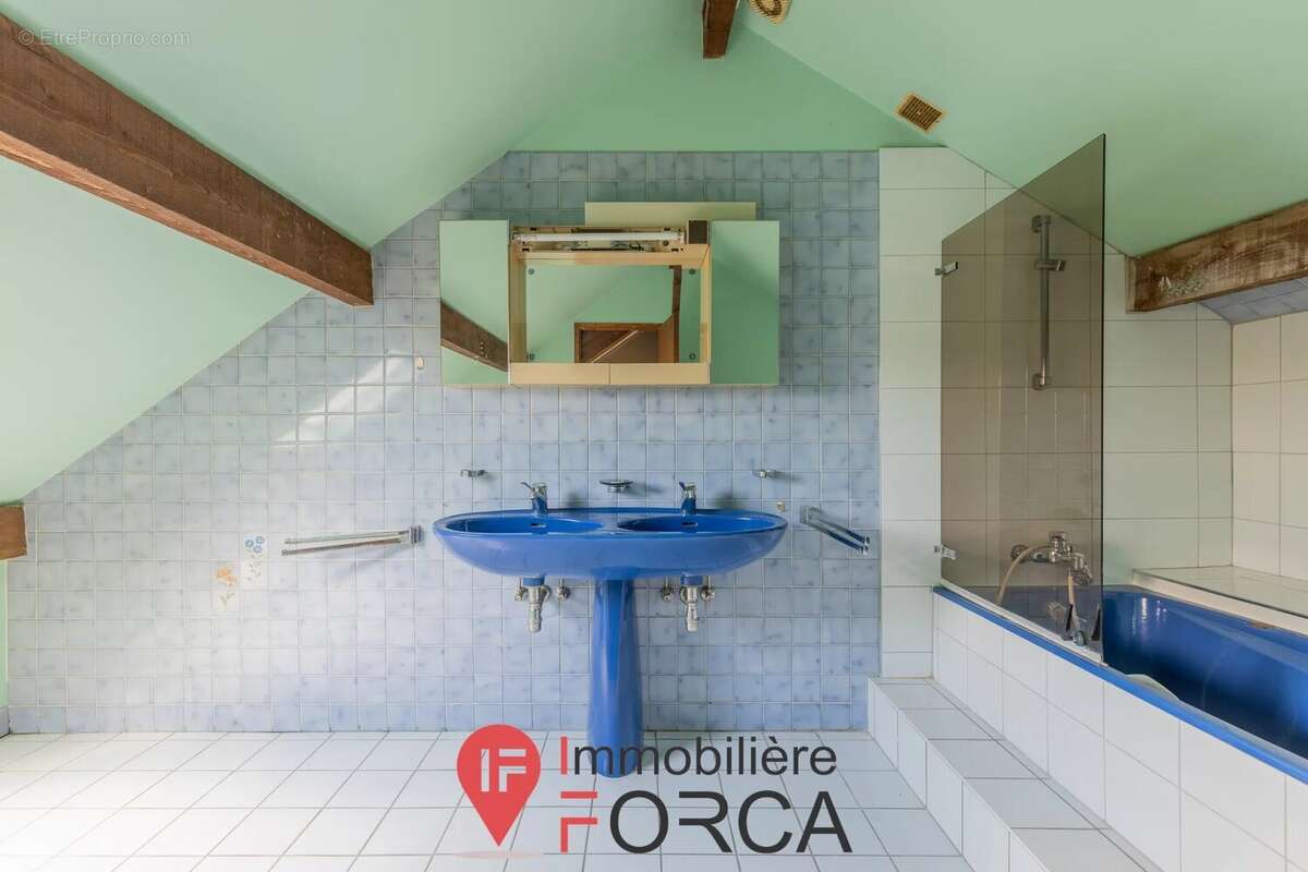 Maison à JOUY-AUX-ARCHES