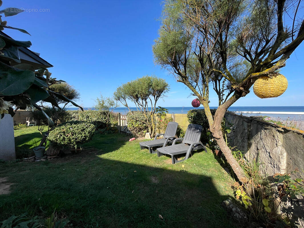 Maison à LUC-SUR-MER