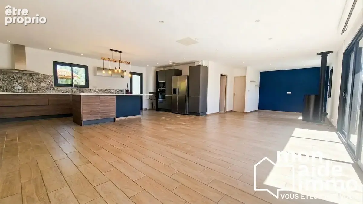 Maison 8 pièces 169 m² à vendre à Vayres (33870) - photo 3
