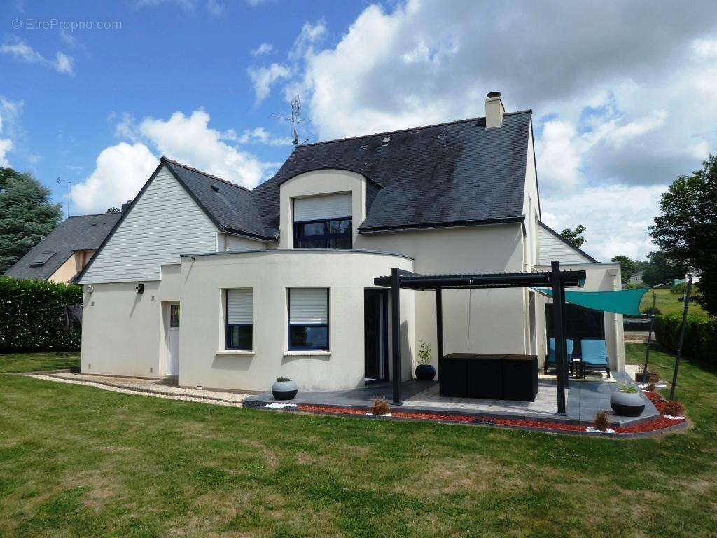 Maison à LOCMALO