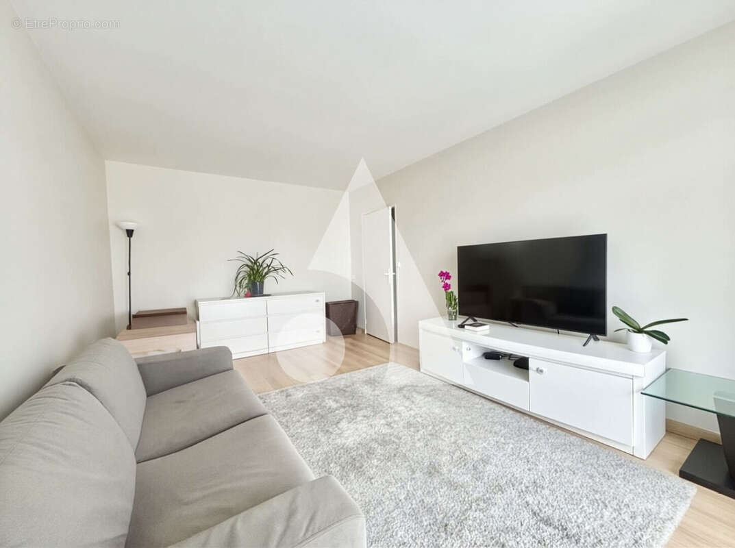 Appartement à MENNECY