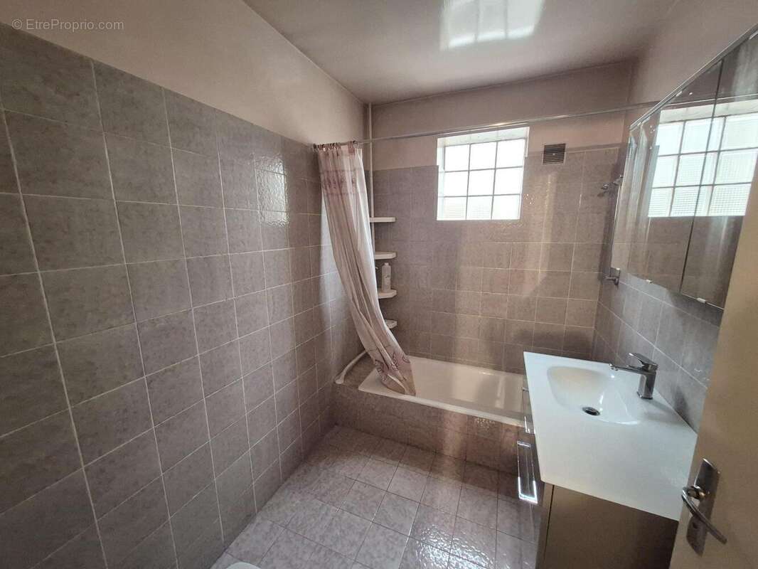 Maison à GOUSSAINVILLE