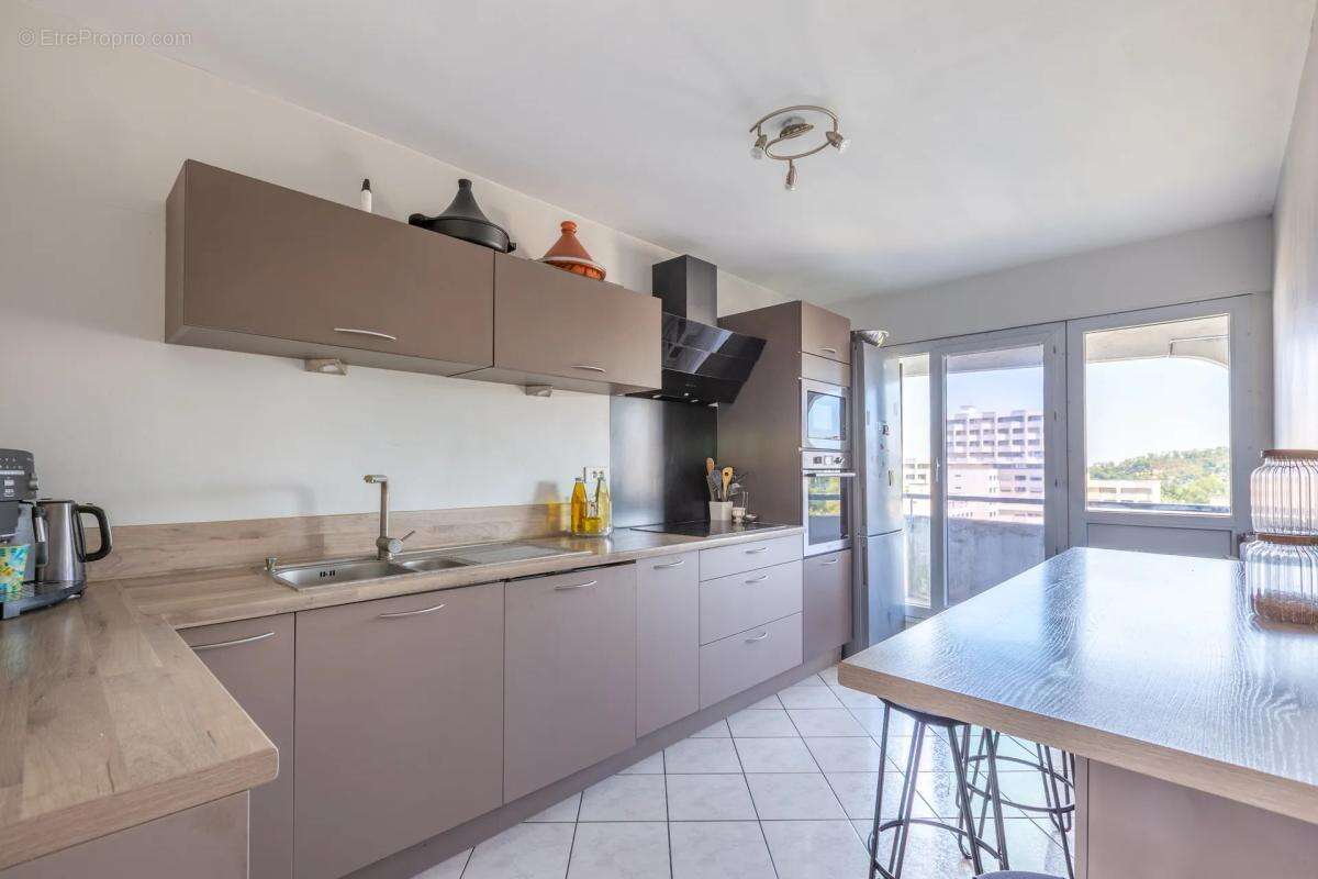 Appartement familial 6 pièces de 116 m² avec vue dégagée – Lyon - photo 6
