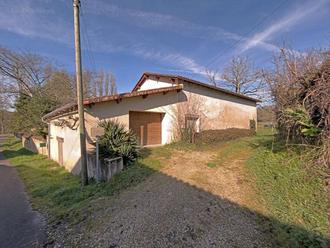 Maison à SAINT-PRIVAT-DES-PRES