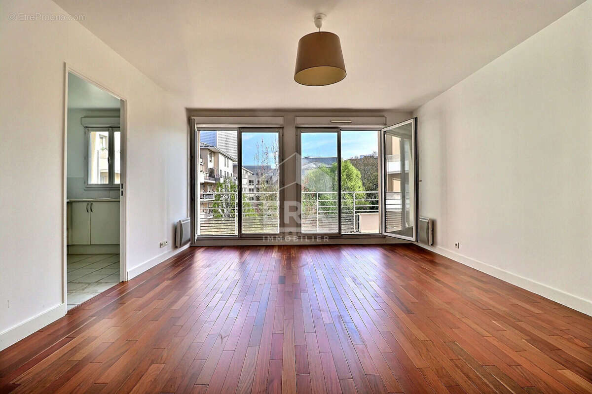 Appartement à SAINT-DENIS